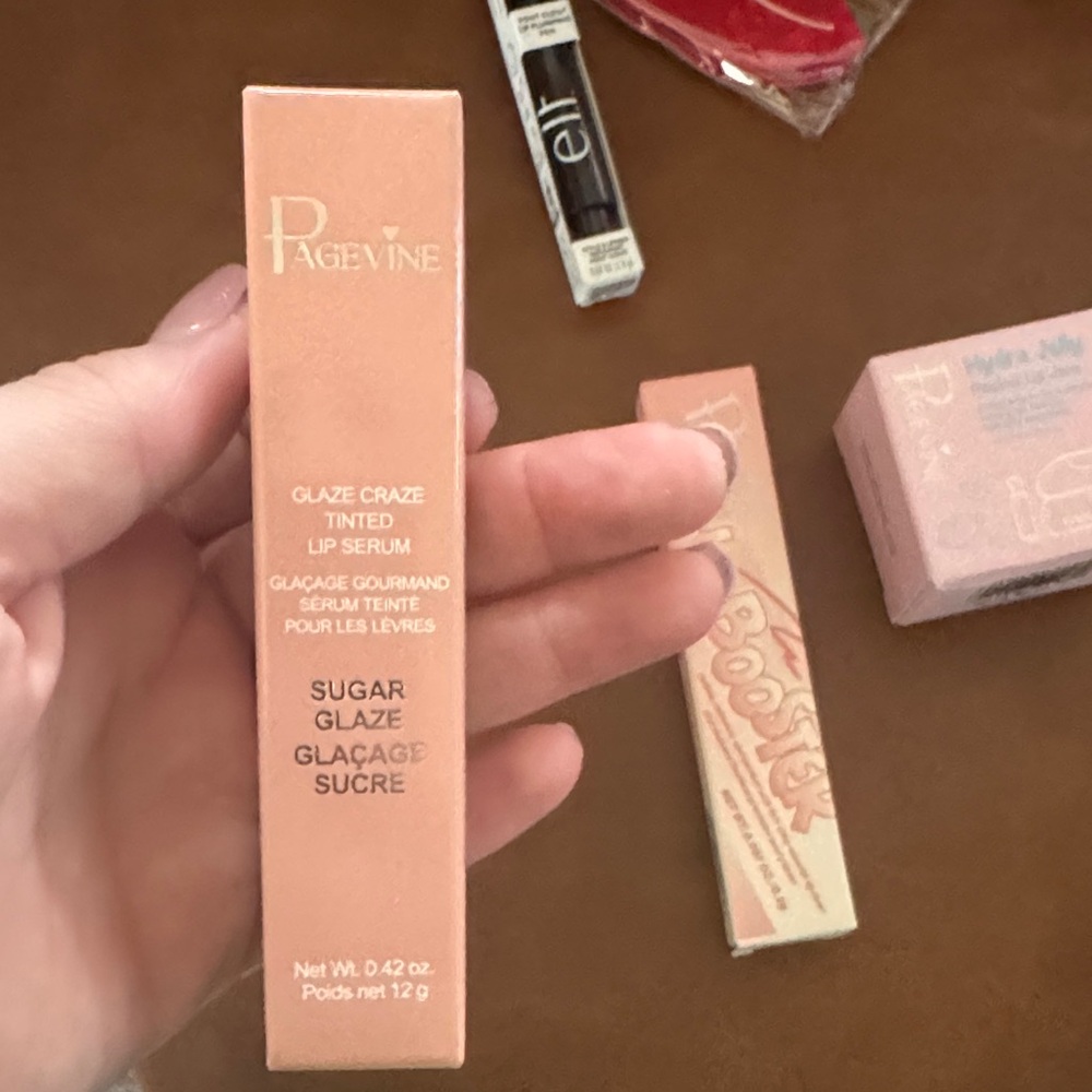 New Makeup & Claw Clip Bundle - Picture 8 of 9